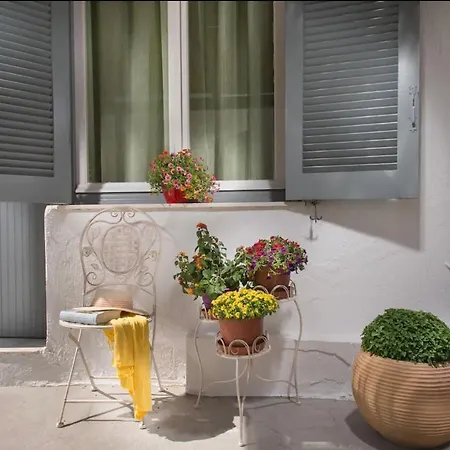 Apartment Astera Is A Peaceful Place To Stay! Adamantas (Milos)